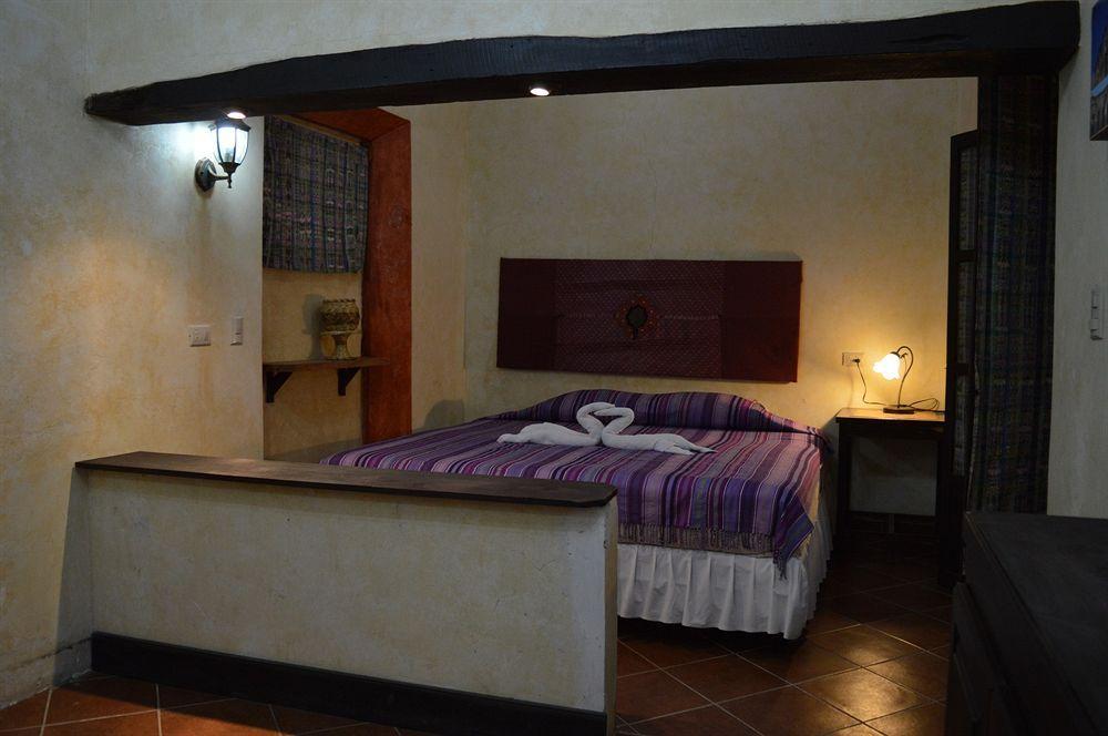 Hotel Y Galeria Uxlabil Antigua Eksteriør bilde