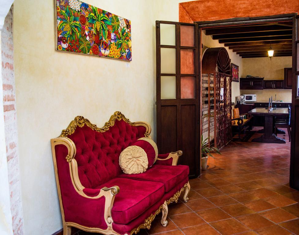Hotel Y Galeria Uxlabil Antigua Eksteriør bilde